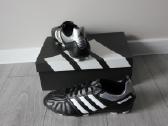 Adidas 44d futbolo bateliai