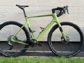 Scott addict L gravel 30 carbon etap DT swiss