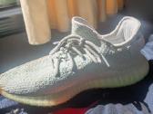 Adidas yezzi