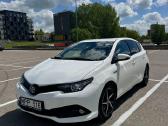 Toyota Auris Hybrid