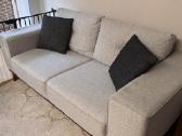 Šviesiai pilka sofa - nuotraukos Nr. 3