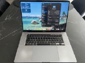 Apple MacBook Pro 16