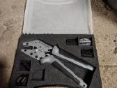 Larel.no užspaudimo replės naujos