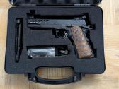 Army Armament R30-2b (Willson Combat) su priedais