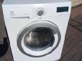 Electrolux skalbimo mašina su garų f-ja