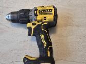 Dewalt dcd805
