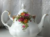 Royal Albert Arbatinis "Old Country Roses"