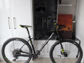 Scott scale 950 dviratis su dokumentais