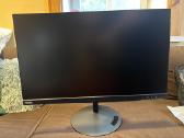 Lenovo 27 1440p su krovimu ir vaizdu per Usb-c