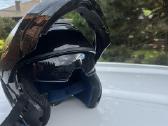Parduodu motociklo šalmą XXL