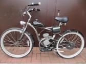 Motorinis dviratis su D-8 varikliu
