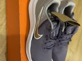 Moteriski nauji Nike sports bateliai - nuotraukos Nr. 2