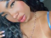 Latina with a cinnamon complexion - nuotraukos Nr. 3