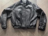 Bottega Veneta striukė