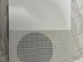 Xbox One S 1tb + 2 pulteliai + 3 žaidimai - nuotraukos Nr. 2