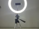 Žiedinė lempa skirta filmavimui ir fotografijai
