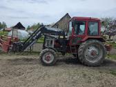 Mtz82 su frontaliniu krautuvu