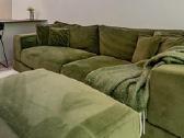 Pagal užsakymą gaminta aksominė sofa su pufu - nuotraukos Nr. 2