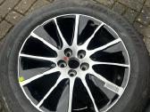 Parduodamas originalus Toyota Highlander R19 ratas