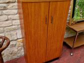 Vintažinė mid century tikmedžio batų spinta