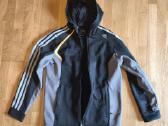 Adidas neperpuciama striuke bliuzonas berniukui