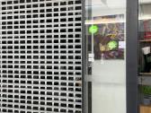 Stiklinė vitrina ir elektrinės žaliuzės - nuotraukos Nr. 4