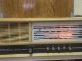 Sovietinis radijo imtuvas „Sirius 309“ veikiantis