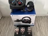 Logitech g29 vairas su pedalais ir pavarų svirtis