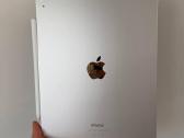 iPad Air 5th Generation (64gb) + Stylus + Case –E - nuotraukos Nr. 2