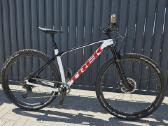 Trek pro caliber 9.8 carbon pilnai MTB 1x12 XT L