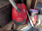 Siurblys hoover brave