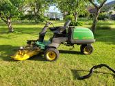 Traktorius žoliapjuve John Deere 2500