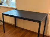 Ikea stalas