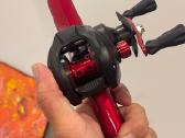 Nauja Baitcaster ritė