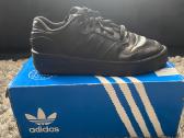 Parduodu adidas