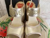 Love Moschino