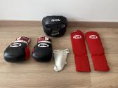 Iron pirštinės Kwon šalmas bandažas kojų apsaugos