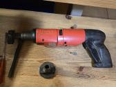 Hilti šautuvas - nuotraukos Nr. 2