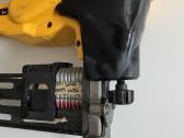Dewalt Dcfs950 tvorų kabių pistoletas - nuotraukos Nr. 3