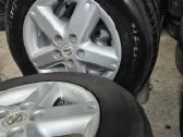 R16 nissan diskai Su padangom 215/65/16 - nuotraukos Nr. 2