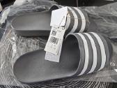 Adidas slepetes