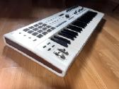 Arturia Keylab Mkii 49 su deklu