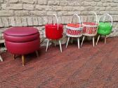 Vintažinės mid century rankdarbių dėžutės,pufas