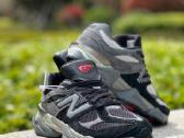 Batai New Balance 9060 Juoda, Pilka 39,5