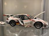 Modelis Minichamps 1:18 Porsche 911 Gt3 Rsr Lemans