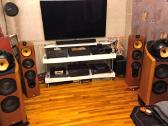 Bowers & Wilkins 802 Nautilus