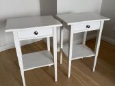 Ikea Hemnes 2 naktiniai staliukai