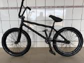 Tvarkingas ir prižiūrėtas Flybikes BMX dviratis