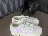 Prada kedai - nuotraukos Nr. 5