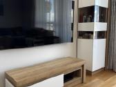 TV komoda su spintele